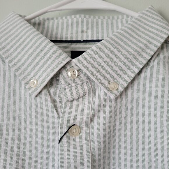 GAP Oxford Shirt Men's Large Green/White Striped Button Down Dress Shirt NWT - Picture 3 of 10